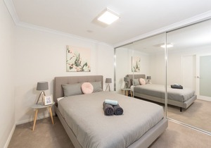 Parkview Suite 30 - Just minutes from entertainment precincts, shopping centres! in Rockingham