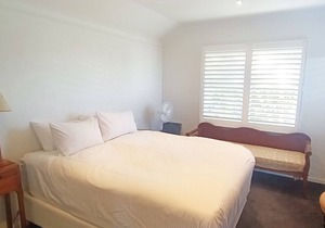 Private Oasis Overlooking Ocean & Bronte Gully in Bronte