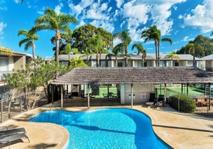 ❤ RESORT WITH POOL - WALK TO BEACH, BARS, CAFES, PUBS, RESTAURANTS - SUITE 32 ❤