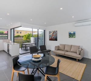 Executive Bulimba 