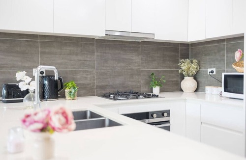 Bankstown Apartment | 位于Bankstown的安静温馨的3房公寓