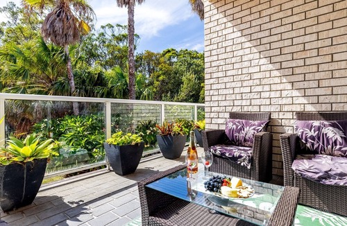 Fingal Bay House | 1/75 Rocky Point Road fantastic holiday home with