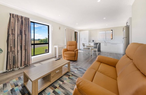 South Tamworth House | 1 Bed Private Peaceful Retreat in South Tamworth