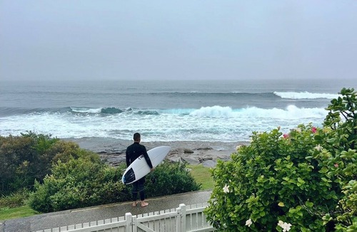 Cronulla House | 1 minute to Shelly Beach Ocean Pool! Door step to The Esplanade Track!