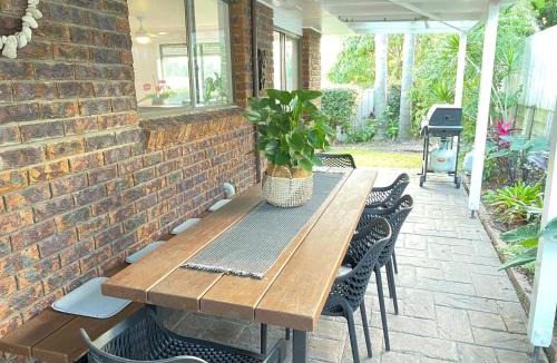 Battery Hill House | 10 Mooya St Battery Hill