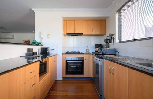 West Perth Apartment | 10 Tranquil Charm West Perth 2BR