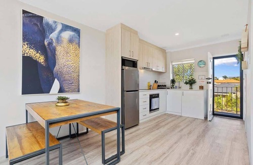Scarborough Apartment | 12 Calming Coral Beach Beautiful 2BRM