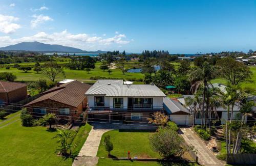 Bermagui House | 13 Golf Road