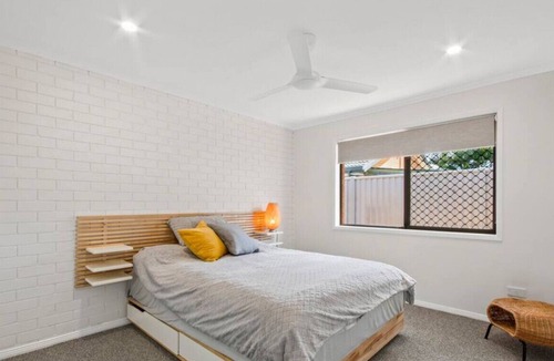 Currimundi House | 15 Croydon Av · Divine designer home 5min walk to Currimundi Beach