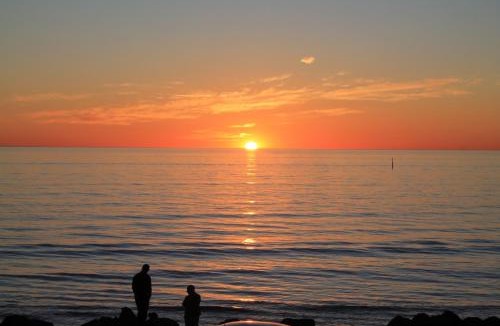 Glenelg Apartment | 1ENSUITe GLENELG UNIT 31