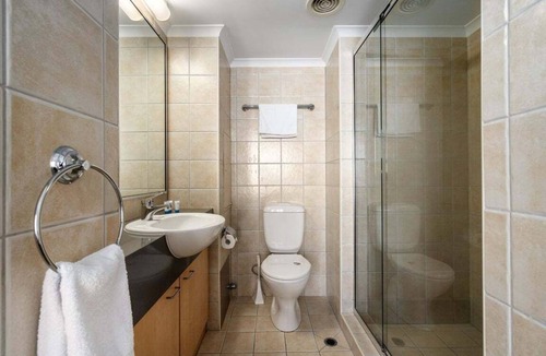 Kings Beach Resort | 2 Bedroom Balcony Poolside
