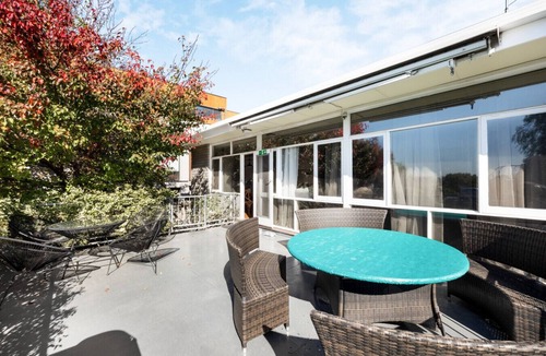 Highett Condo | 2-bedroom suite w/private kitchen & bathroom