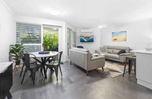 Mooloolaba Apartment | 2 bedrooms close to beach