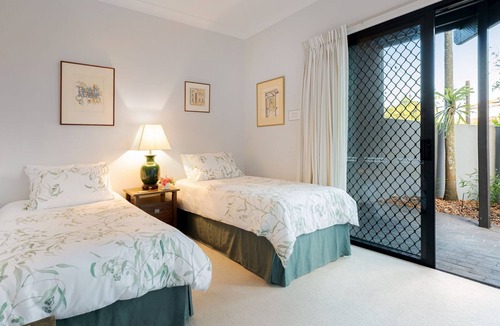 Sunshine Beach House | 2 Horizon Terraces - Spacious Duplex Close to Village and Beach