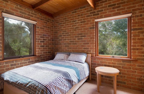 Silverleaves House | 20 Shearwater Drive, Silverleaves - set in peaceful surroundings