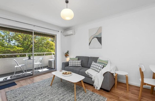 Subiaco Apartment | 22 Superb Subiaco Apt for Couplesparkng