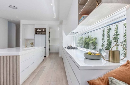 Mermaid Waters Apartment | 23 Lancelin Drive Mermaid Waters