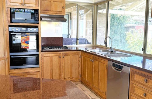 Sorrento House | 24 Sorrento Seabreeze 5BR Family Seaside Home