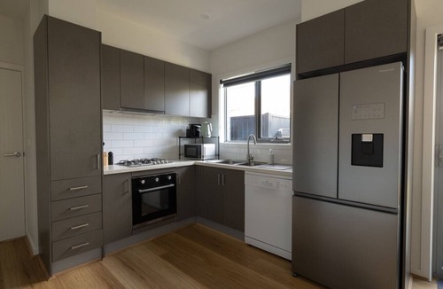 Reservoir House | 2BD | Stylish Family Escape | Heart of Reservoir