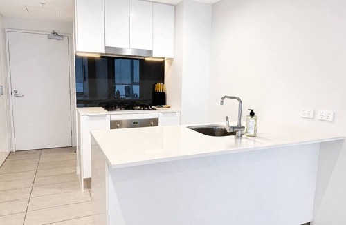 Newstead Apartment | 2BR 2BA-Heart of Fortitude Valley: Pool, Gym, BBQ