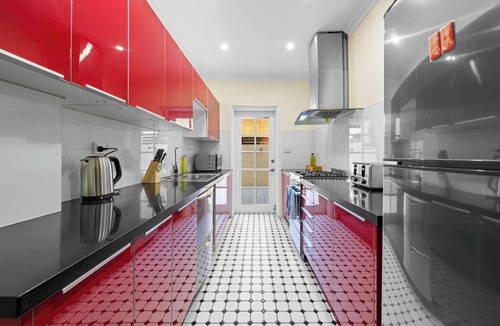 Pyrmont House | 2BR House near Fish Market, Darling Harbour & ICC