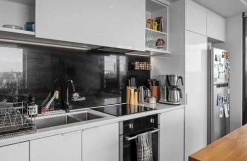 Brunswick East Apartment | 2BR Inner Brunswick with City Views