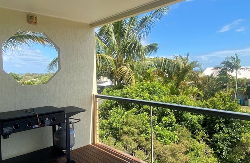 Rainbow Beach Apartment | 3/36 Manooka Drive - Rainbow Beach