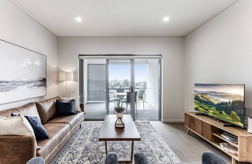 Kiama Apartment | 3-Bed Apartment in Beautiful Kiama with Study Nook
