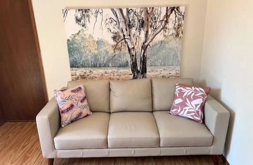 Shepparton House | 3 Bed Close to GV Hospital