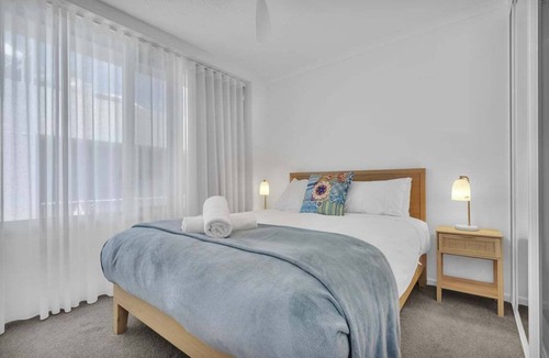 Kings Beach Resort | 3 Bedroom Apartment Ocean View - Seamist