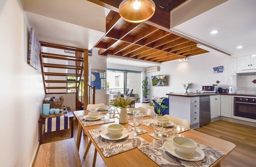 Labrador House | 3 bedroom sub-penthouse! Full GC experience