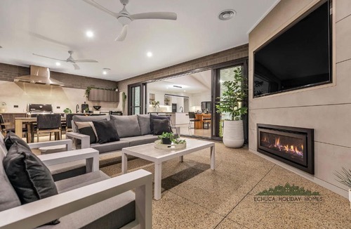 Moama House | 37 Sand Piper - Echuca Holiday Homes