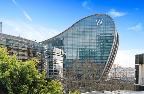 Darling Harbour Apartment | 3BR & Darling Harbour & Town Hall & Sydney CBD