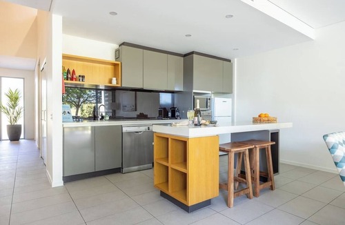 Magenta Shores House | 3BR Golfside Villa | Pools, Tennis & Relaxation
