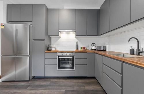 Chippendale Apartment | 3BR Home with Outdoor Dining Near Central Station
