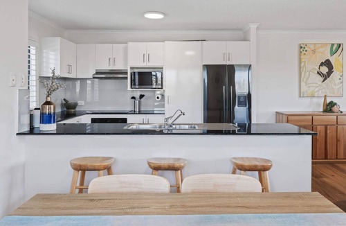 Alexandra Headland Apartment | 3BR Ocean-view apartment at Mirage Resort