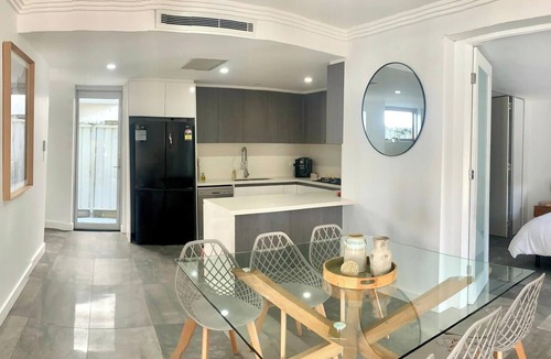Terrigal House | 4-bedroom townhome in lovely Terrigal with AC for relaxing stays