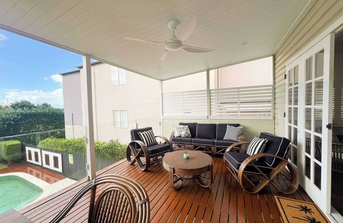 Manly House | 4BDR Queenslander with Pool Near Manly Esplanade