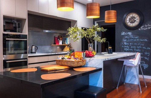 Riverside House | 4BR Launceston, Multi Family, Team Group, 8, Bath, Big BBQ Deck