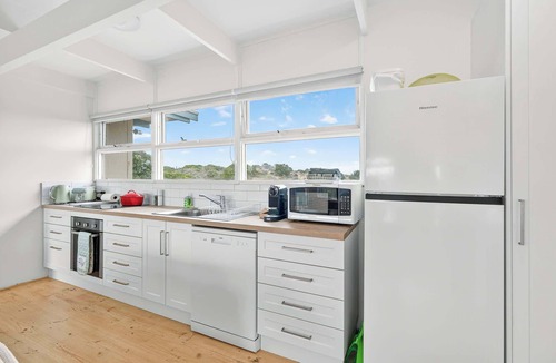 Goolwa South House | 5 Sir George Ritchie Beachside House w/River Views & Walk to Beach