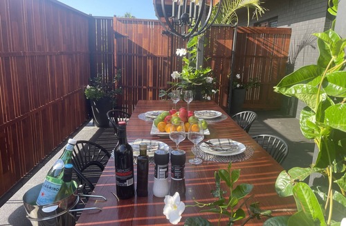 Urangan Apartment | 549 Apartments