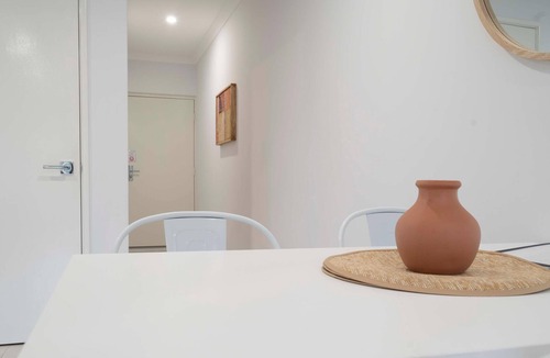 Cloverdale Apartment | 6 Cosy Convenient Cloverdale 2x2 Parking Sleeps 4