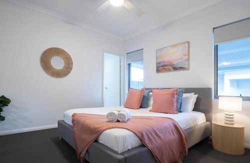 Cloverdale Apartment | 6 Cosy Convenient Cloverdale 2x2 Parking Sleeps 4