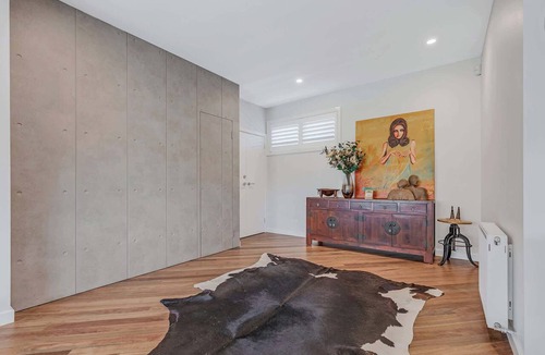 Moama House | 6A Blair St - Echuca Holiday Homes