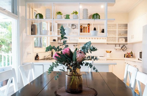 Lorne House | A Beautiful Winter Getaway+Pet Friendly