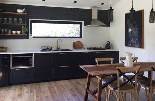 Nicholls Rivulet House | A luxury couples haven