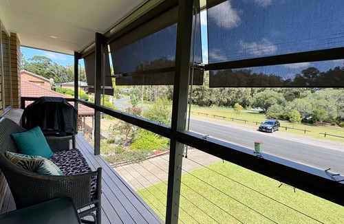 Sanctuary Point House | A Piece Of Paradise by Book Jervis Bay