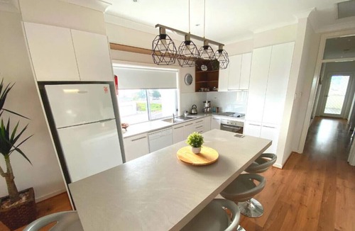 Port Hughes House | A Sea Dream - Coastal Views - Port Hughes