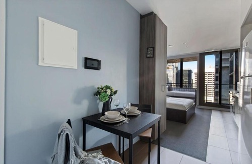 Melbourne Central Business District Apartment | A Stylish & Comfy Studio Next to Southern Cross