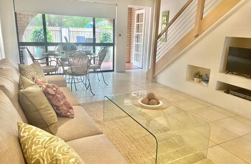 Capalaba Villa | A touch of lux in the Redlands!